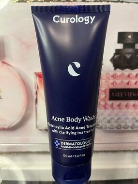🆕Curology Acne Body Wash - 100ml.